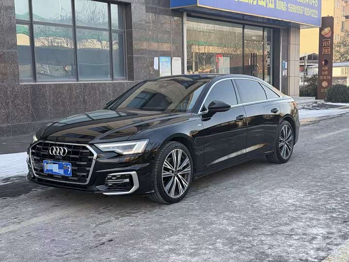 Фото 1 - Audi A6L