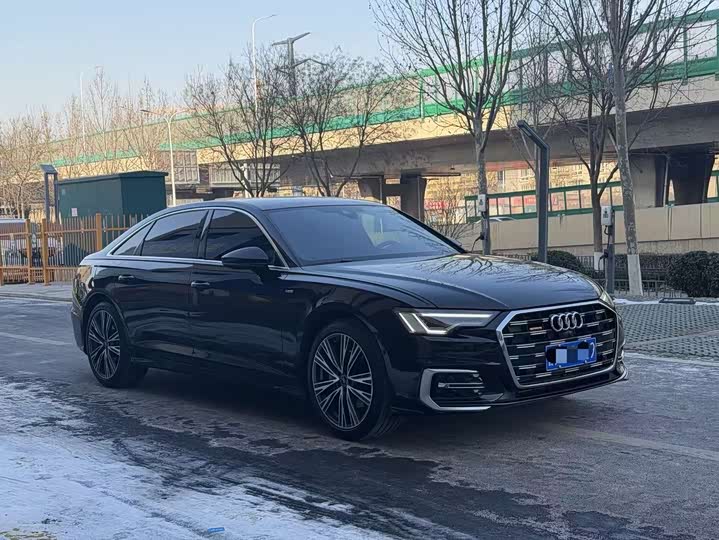 Фото 3 - Audi A6L