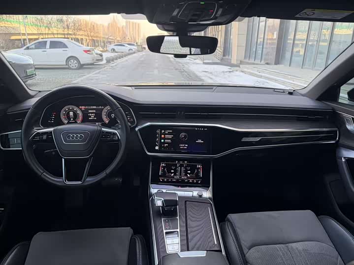 Фото 8 - Audi A6L