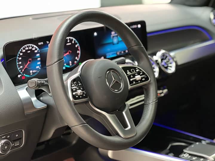 Фото 7 - Mercedes-Benz GLB-Class