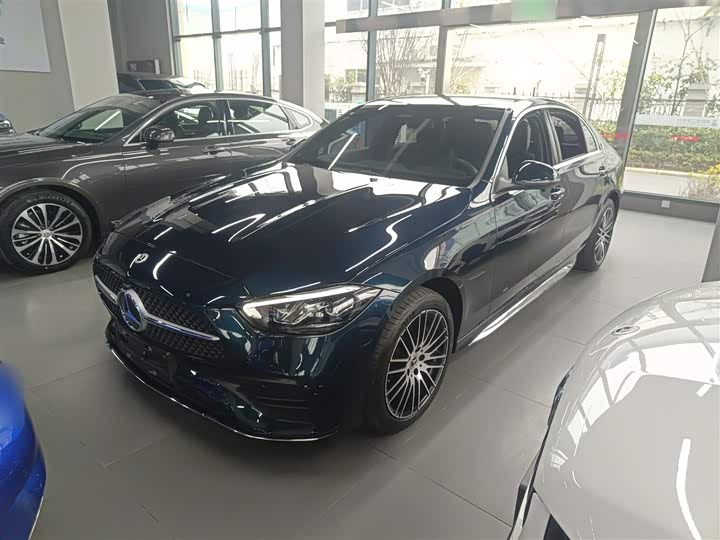 Фото 1 - Mercedes-Benz C-Class