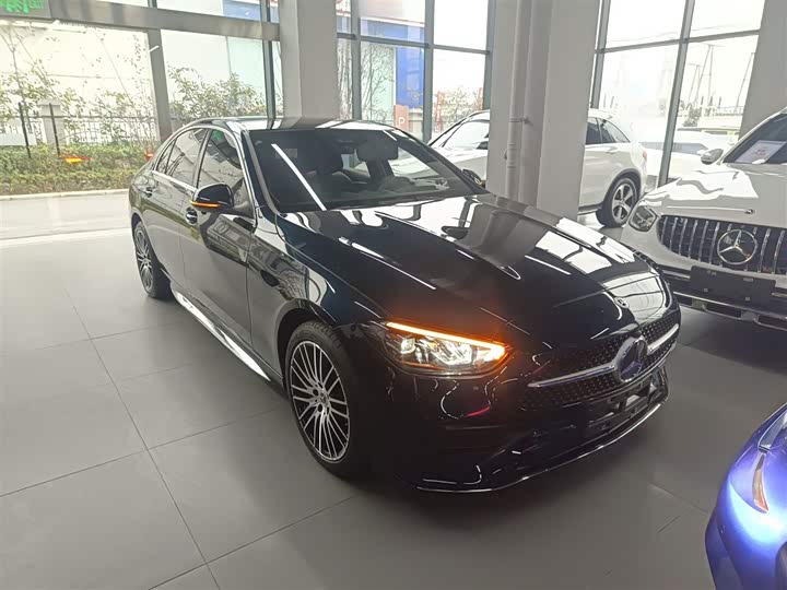 Фото 4 - Mercedes-Benz C-Class