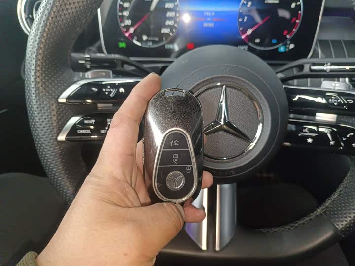 Фото 9 - Mercedes-Benz C-Class