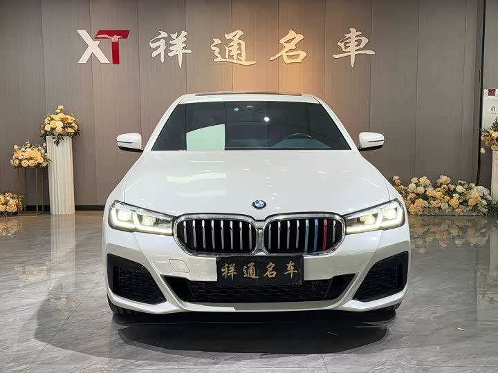 Фото 2 - BMW 5 Series