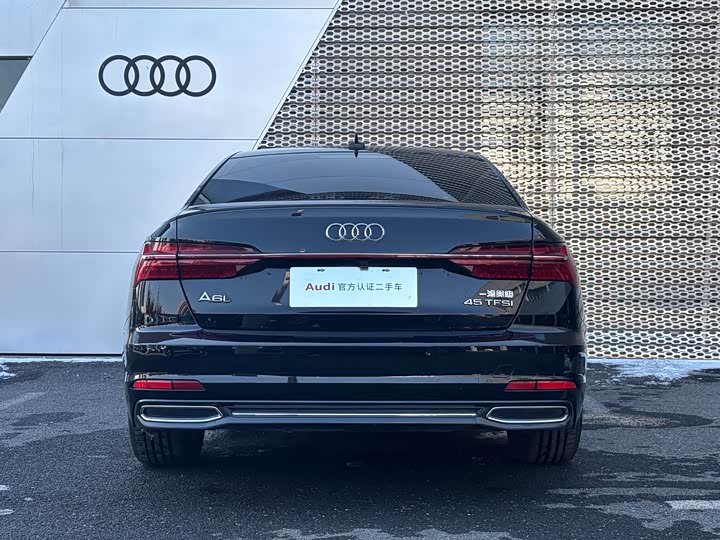 Фото 5 - Audi A6L