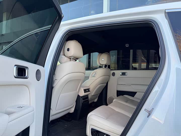 Фото 9 - LiXiang L7