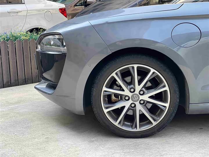 Фото 3 - Leapmotor S01