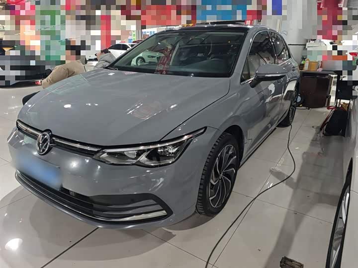 Фото 2 - Volkswagen Golf