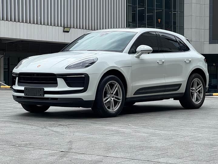 Фото 1 - Porsche Macan