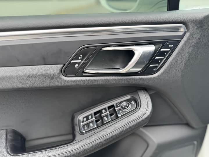 Фото 7 - Porsche Macan