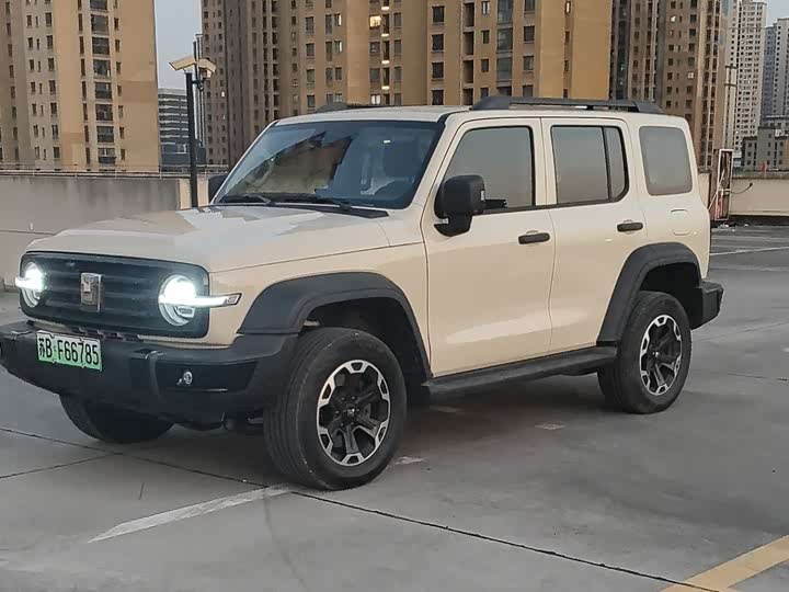 Фото 1 - Tank 300 Hybrid