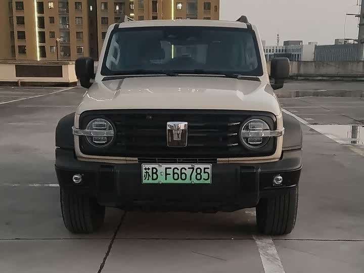 Фото 2 - Tank 300 Hybrid