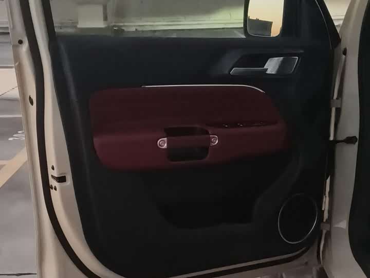 Фото 8 - Tank 300 Hybrid