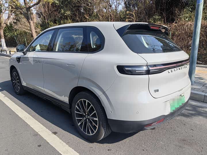 Фото 8 - Leapmotor B10