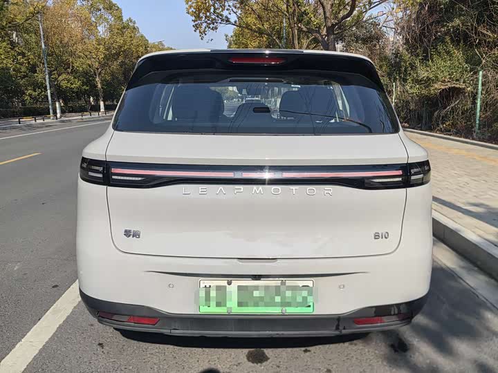 Фото 9 - Leapmotor B10