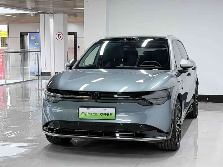 Фото 1 - Zeekr 7X