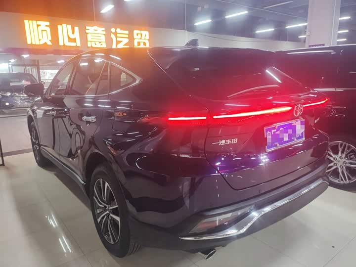 Фото 5 - Toyota Harrier