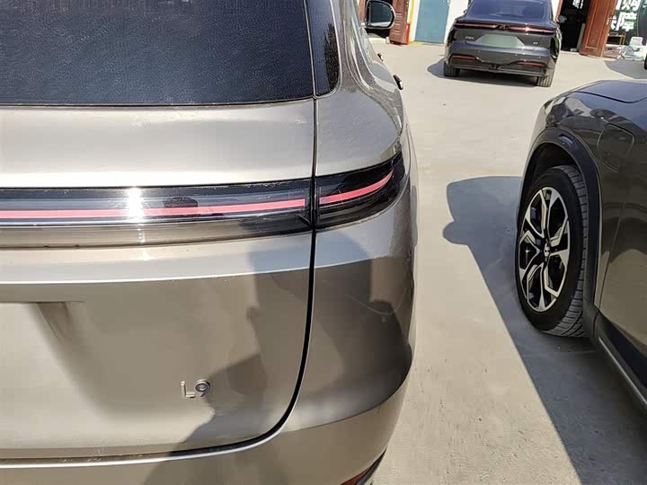 Фото 8 - LiXiang L9