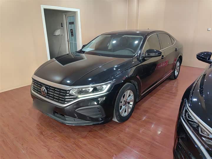 Фото 1 - Volkswagen Passat