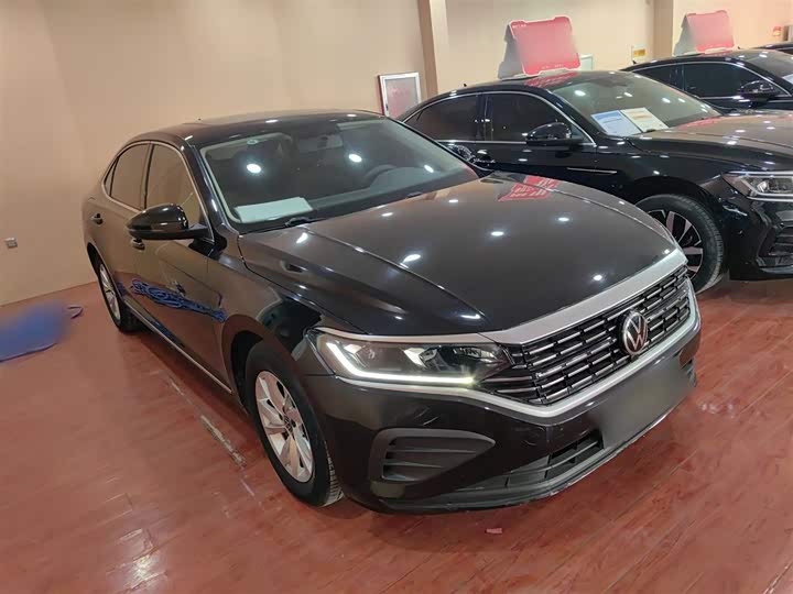 Фото 4 - Volkswagen Passat