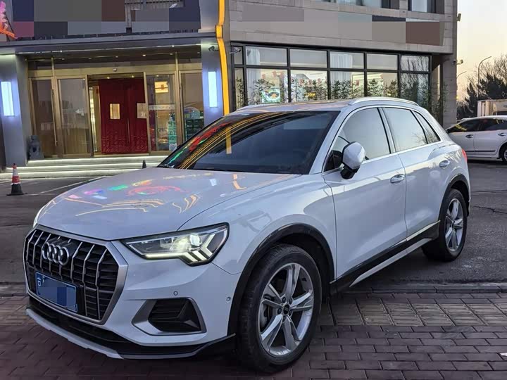 Фото 1 - Audi Q3