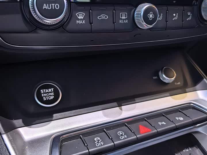 Фото 9 - Audi Q3