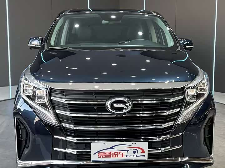 Фото 2 - GAC Trumpchi M8