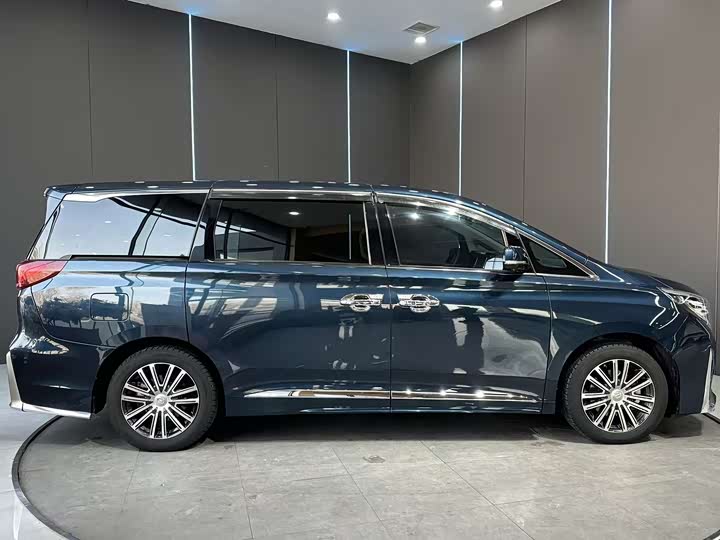 Фото 4 - GAC Trumpchi M8