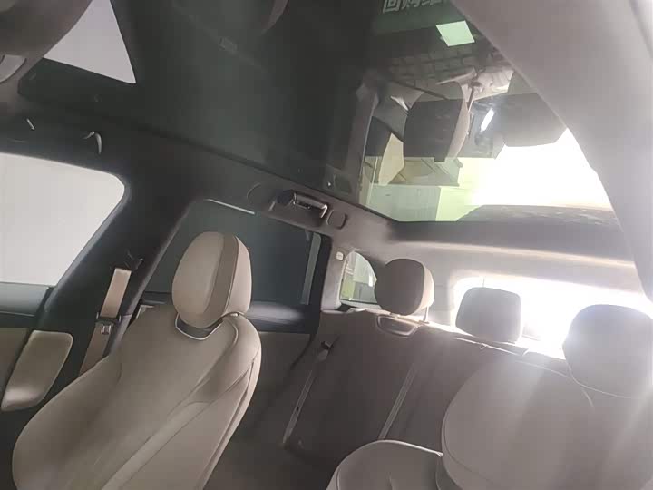 Фото 8 - XPeng G9