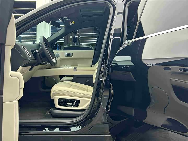 Фото 6 - LiXiang L9