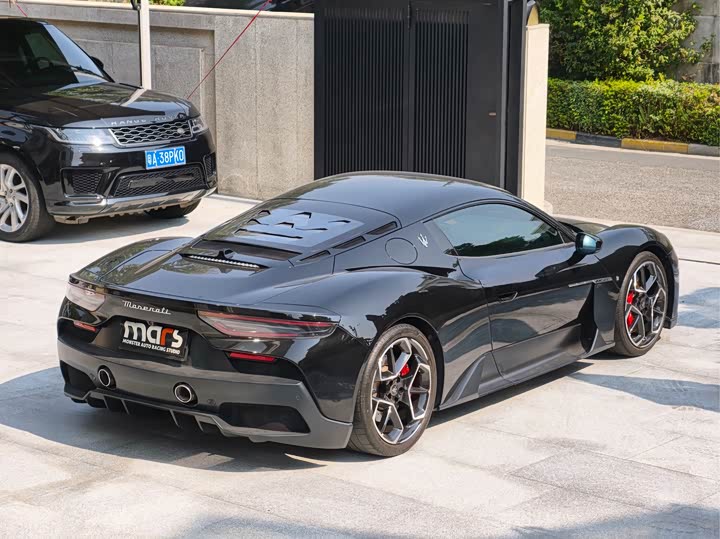 Фото 9 - Maserati MC20