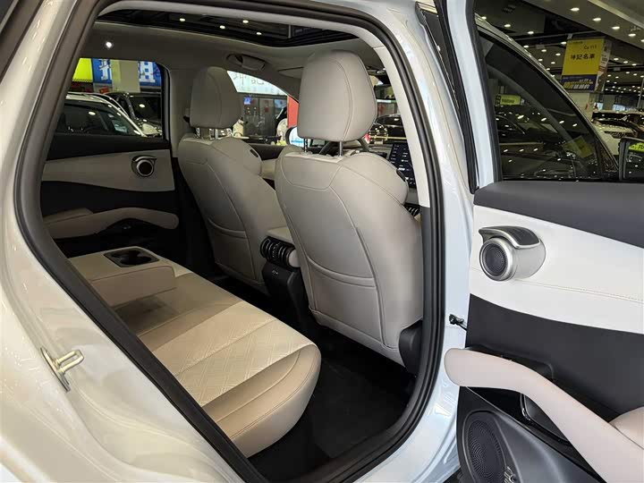 Фото 7 - BYD Yuan Plus