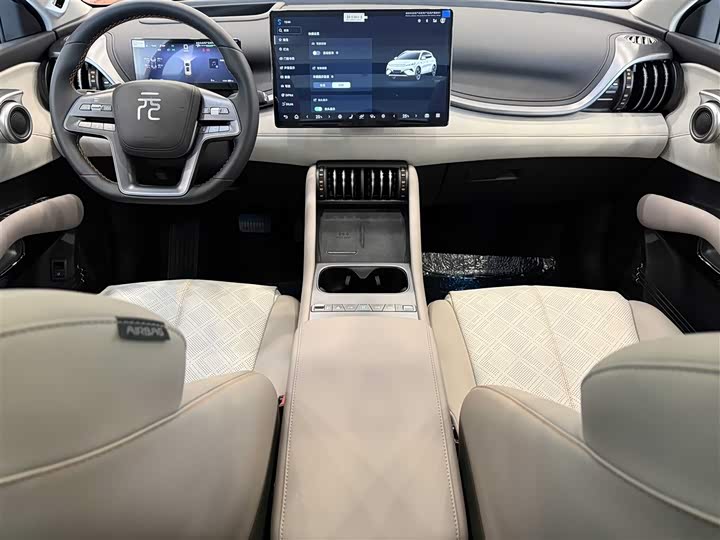 Фото 8 - BYD Yuan Plus