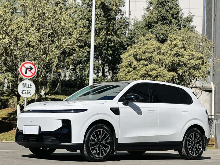 Фото 1 - Leapmotor B10