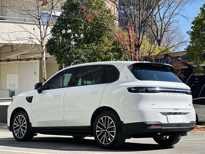 Фото 4 - Leapmotor B10