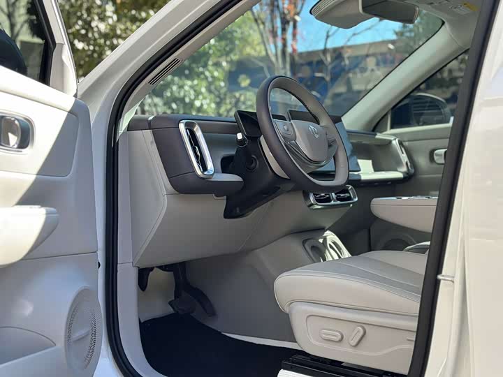 Фото 8 - Leapmotor B10