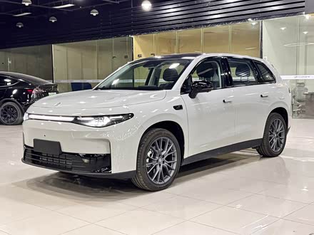 Фото 1 - Leapmotor C10