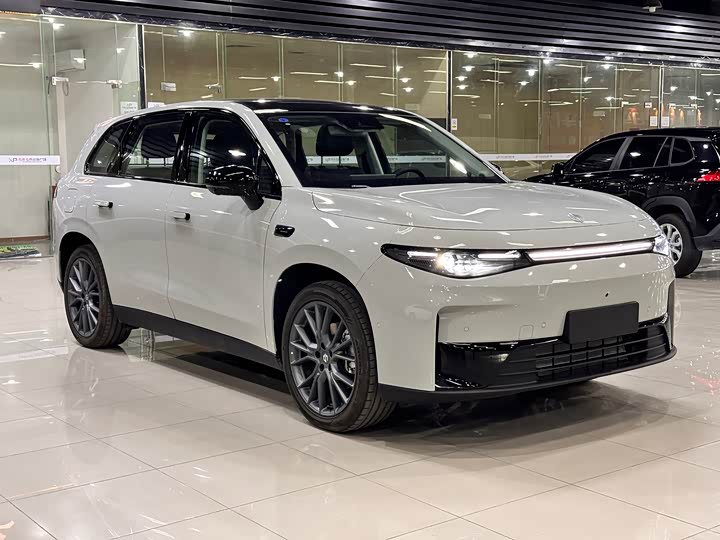 Фото 3 - Leapmotor C10