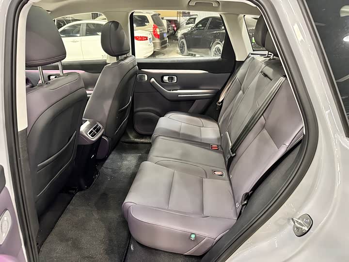 Фото 6 - Leapmotor C10