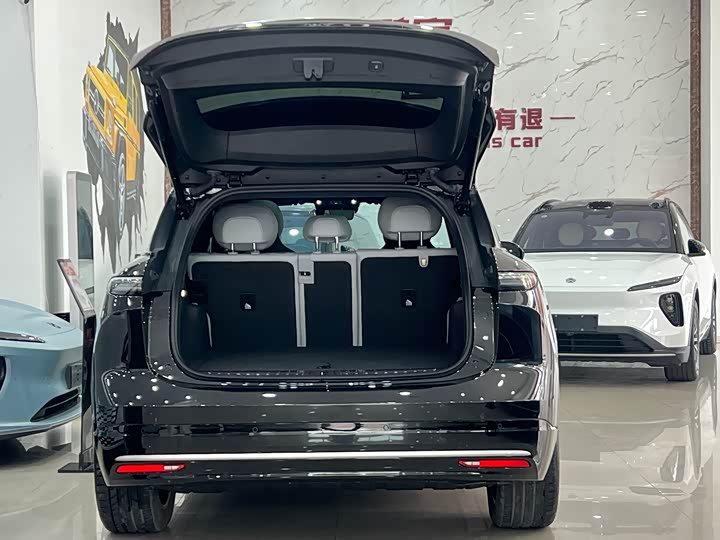 Фото 7 - Nio ES6