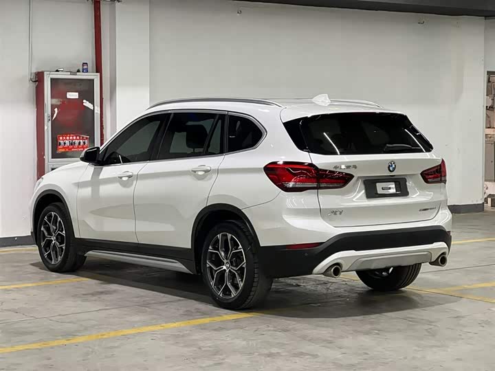 Фото 4 - BMW X1