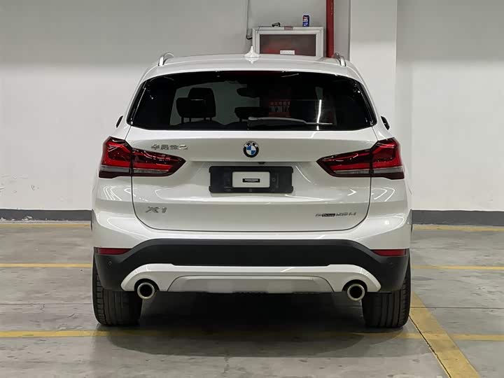Фото 6 - BMW X1