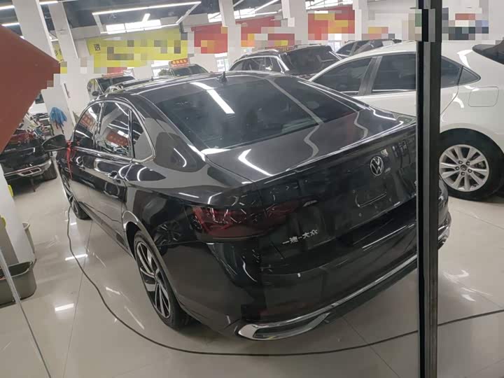 Фото 5 - Volkswagen Sagitar L