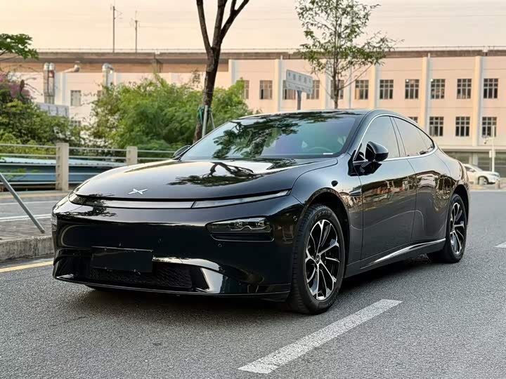 Фото 1 - XPeng P7