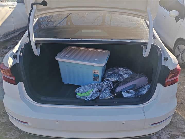 Фото 4 - Volkswagen Lavida