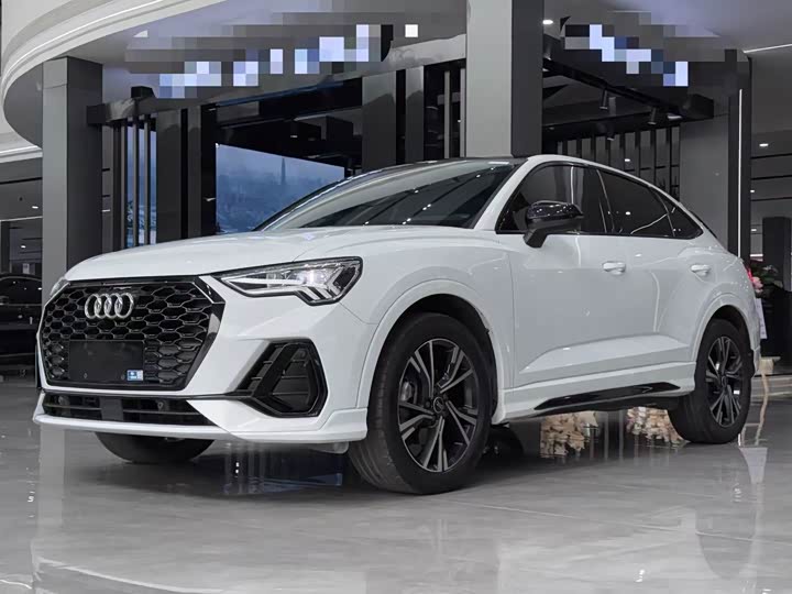 Фото 1 - Audi Q3 Sportback