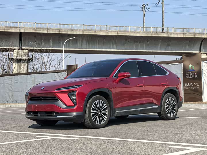 Фото 1 - Nio EC6