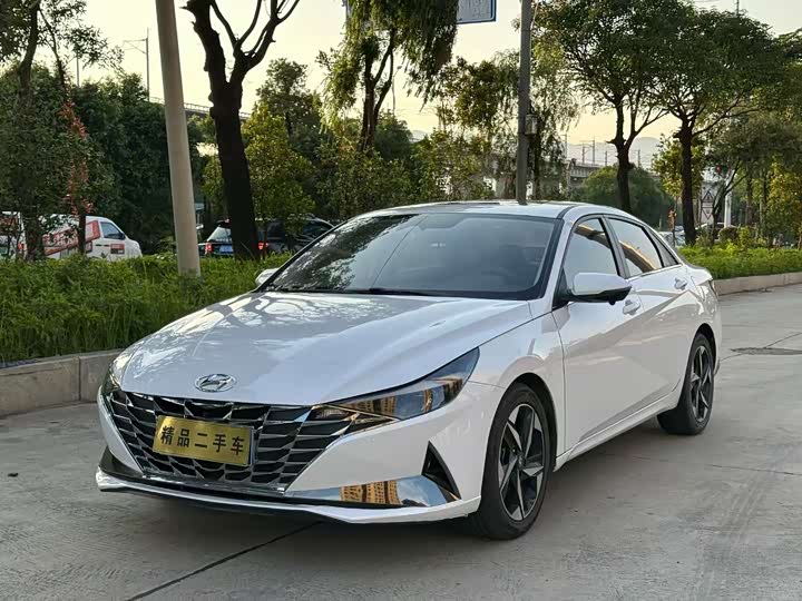 Фото 1 - Hyundai Elantra N line