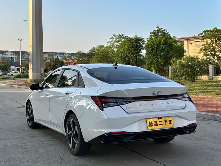 Фото 8 - Hyundai Elantra N line