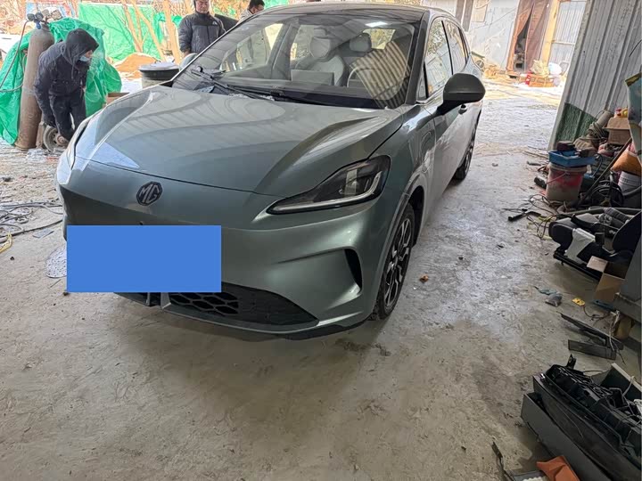 Фото 2 - MG Motor 4 EV